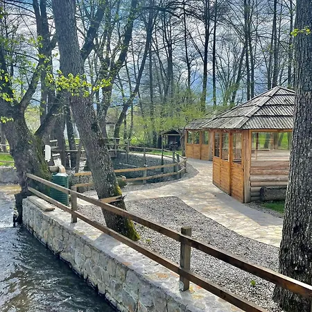 Etno Zona Oaza Mira *